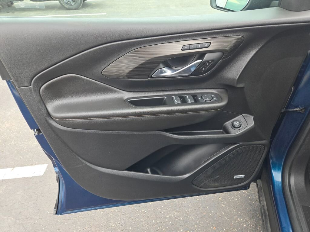 Used 2021 GMC Terrain SLT w/ Infotainment Package II image 19