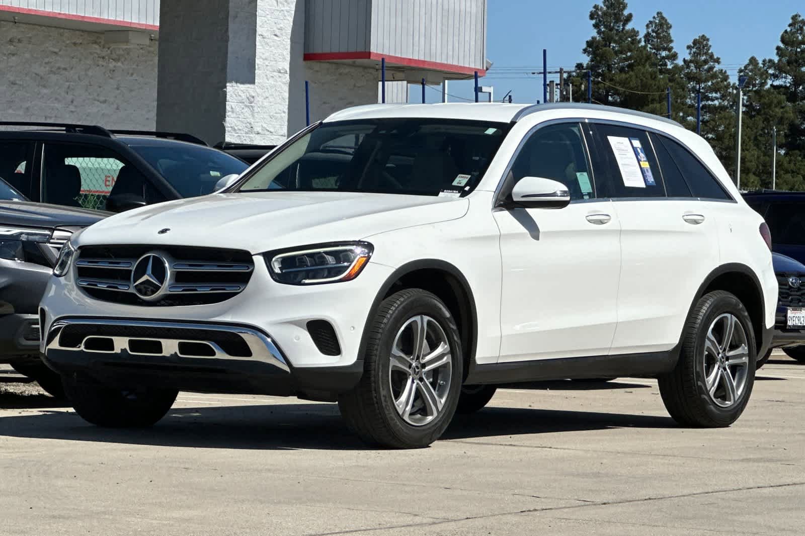 Used 2022 Mercedes-Benz GLC 300 4MATIC image 7