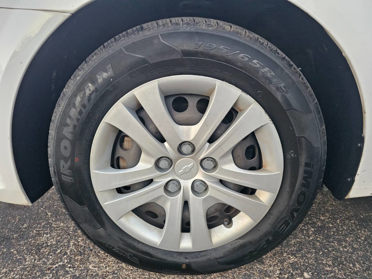 Used 2017 Chevrolet Sonic LT image 43