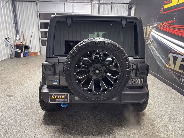 Used 2021 Jeep Wrangler Unlimited Sahara w/ Cold Weather Group image 17