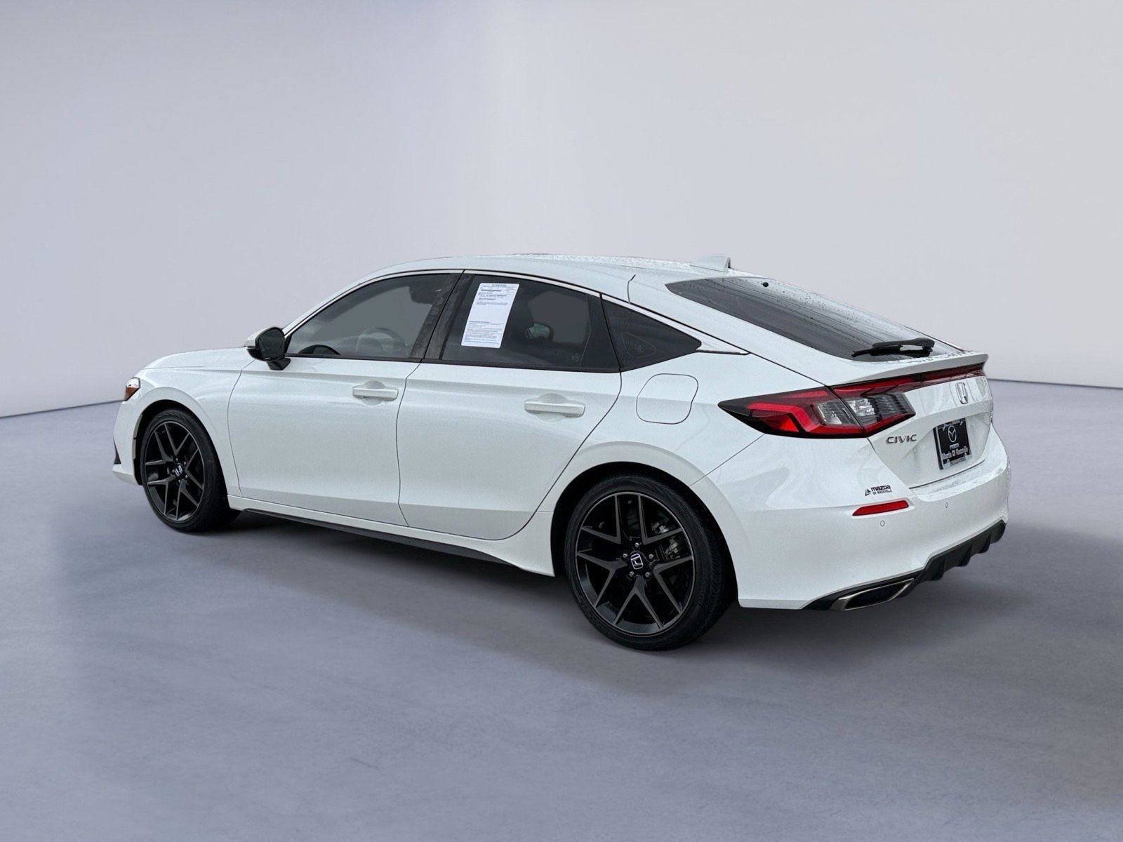 Used 2022 Honda Civic Sport Touring image 3