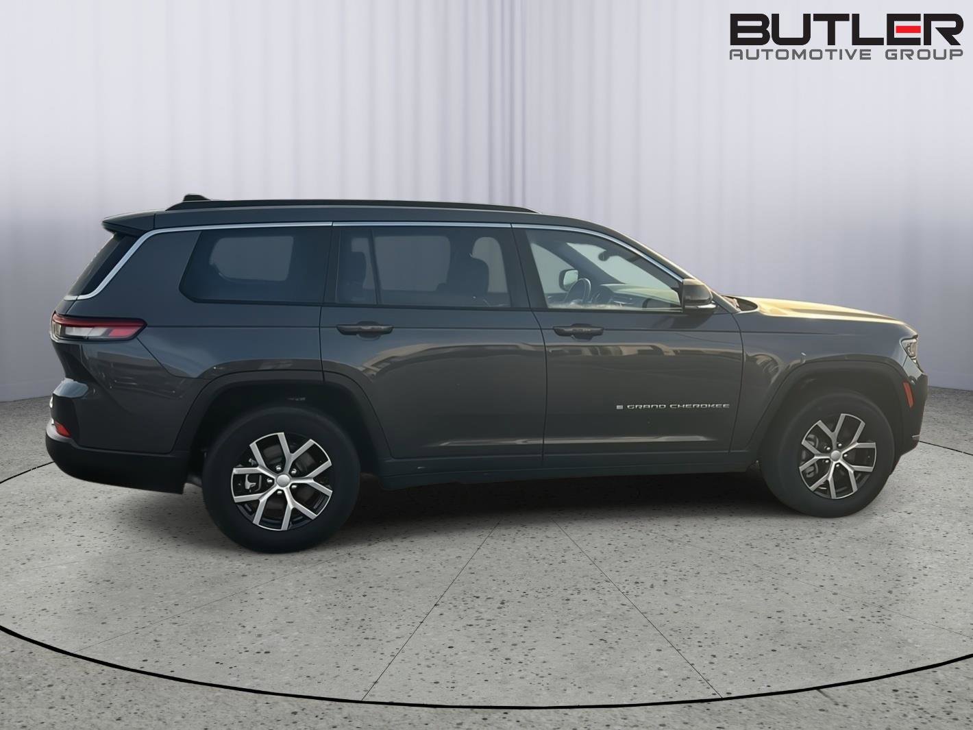 Used 2024 Jeep Grand Cherokee L Limited w/ Luxury Tech Group II AWD/4WD image 7