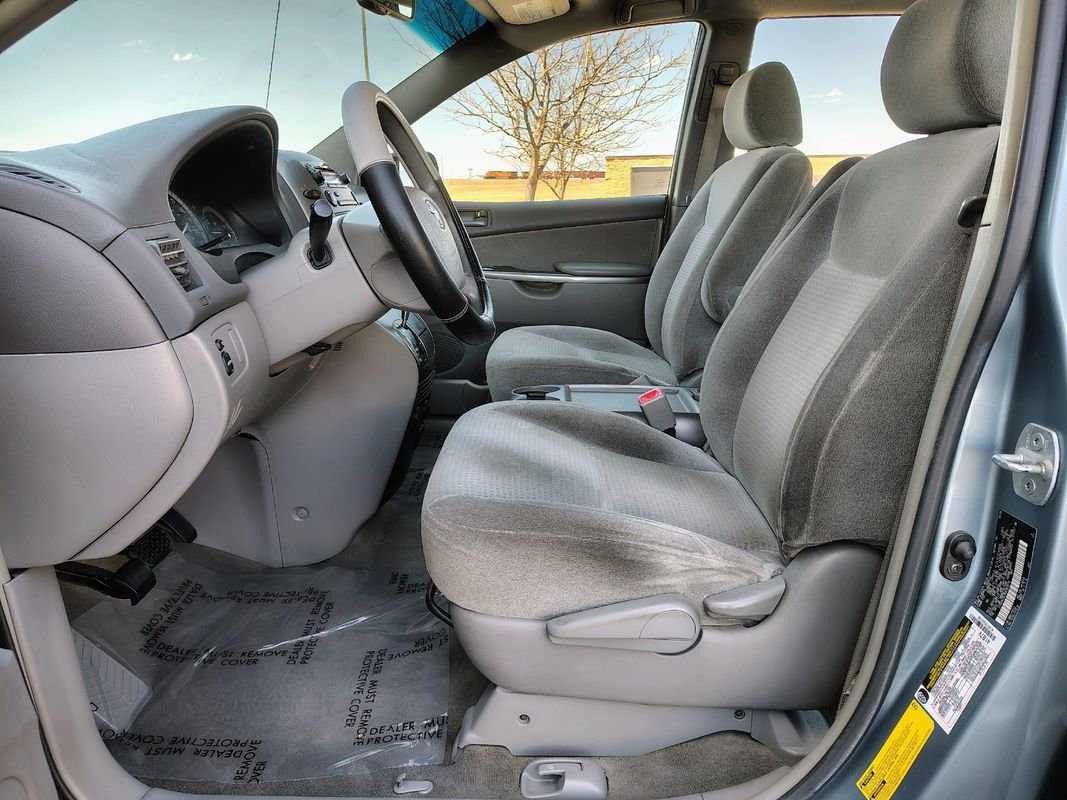 Used 2006 Toyota Sienna CE FWD image 10