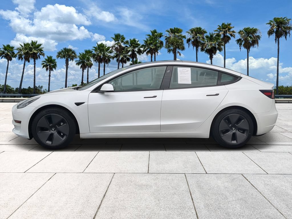 Used 2021 Tesla Model 3 Standard Range Plus RWD image 2