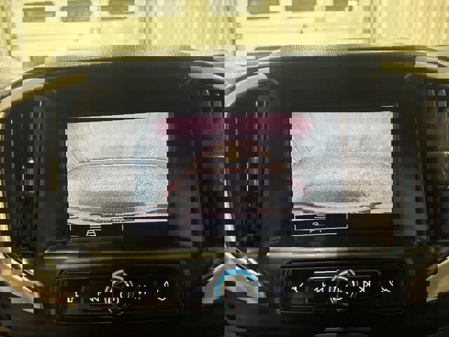 Used 2024 GMC Terrain SLE w/ Driver Convenience Package image 19