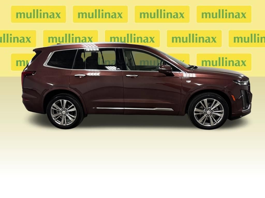 Used 2023 Cadillac XT6 Premium Luxury image 34