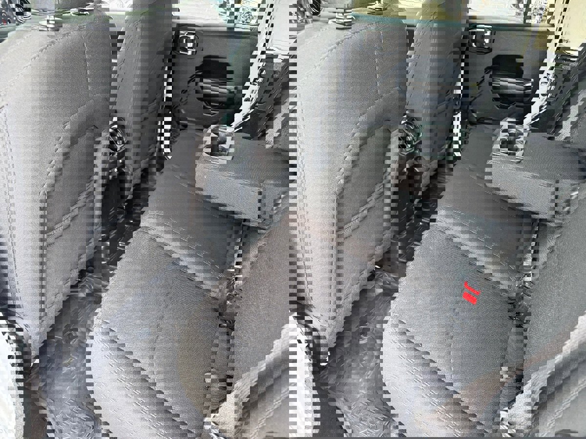 Used 2023 Jeep Wrangler Unlimited image 24