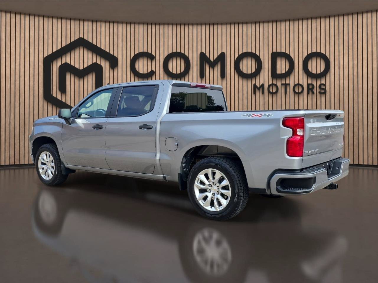 Used 2023 Chevrolet Silverado 1500 Custom AWD/4WD image 5