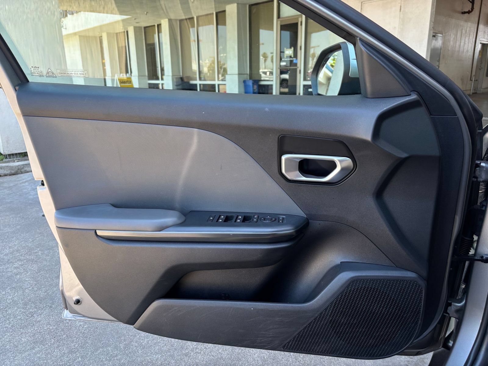 Used 2025 Kia K4 FWD image 18