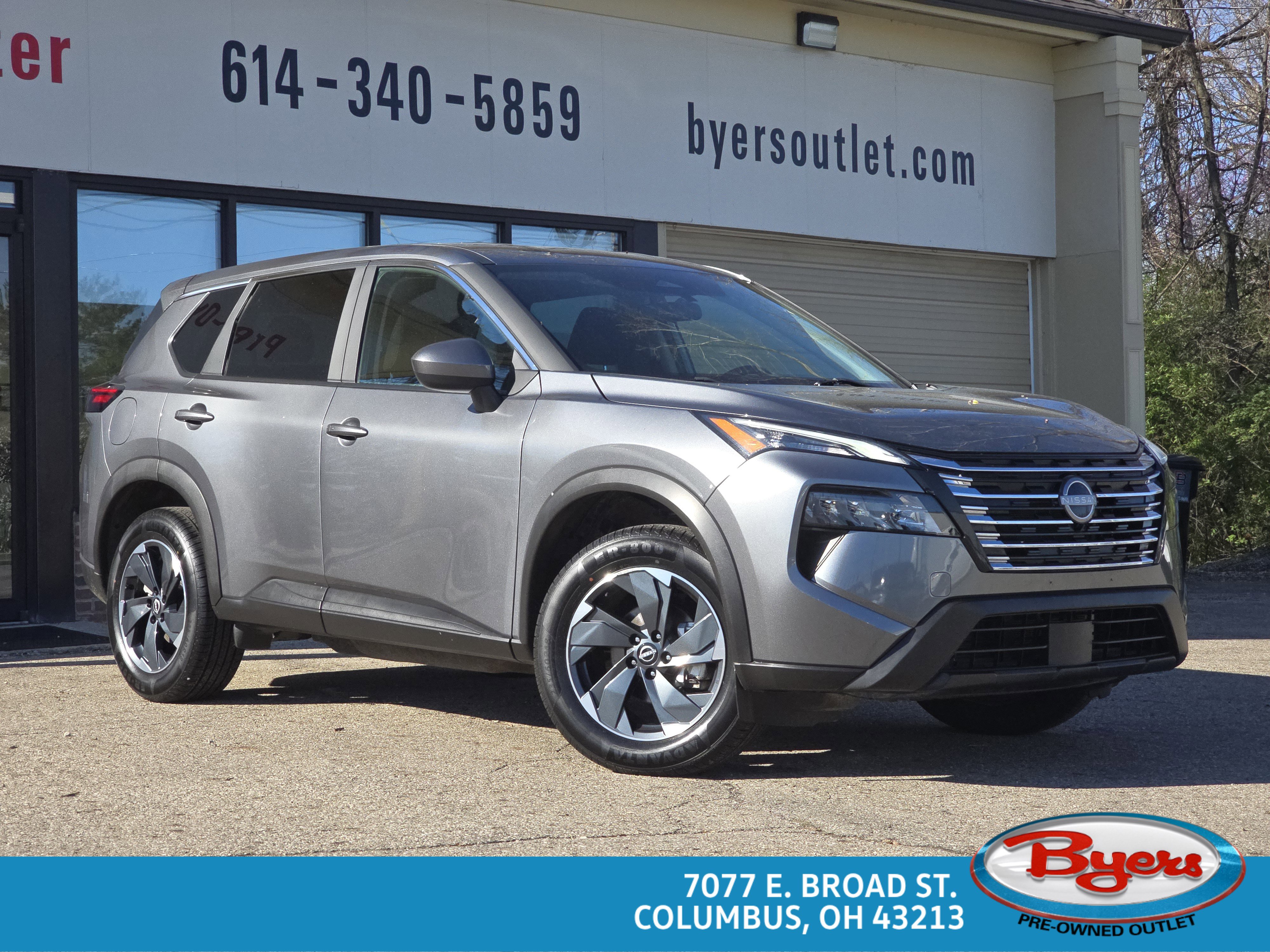 Used 2024 Nissan Rogue SV