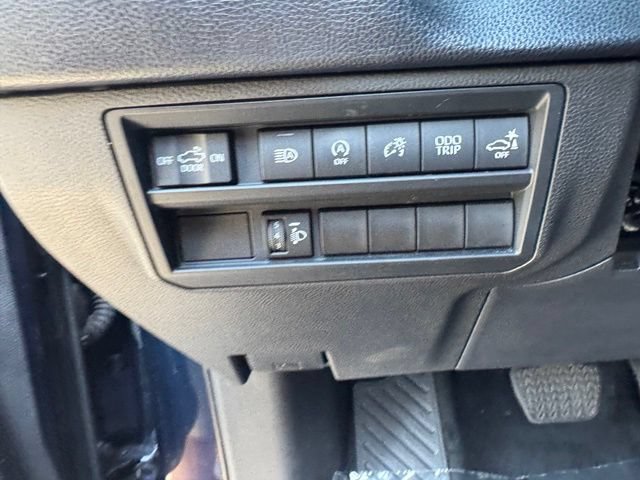 Used 2022 Toyota Tundra SR5 w/ SR5 Convenience Package AWD/4WD image 24