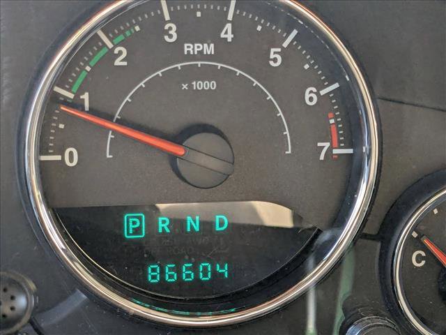 Used 2014 Jeep Wrangler Unlimited Sahara w/ Connectivity Group image 10