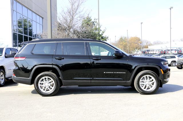 New 2025 Jeep Grand Cherokee L Laredo w/ Luxury Tech Group I RWD image 4