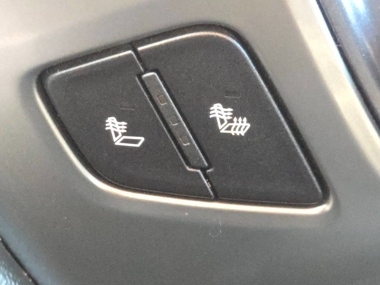 Used 2017 Chevrolet Silverado 1500 LT w/ All Star Edition image 4