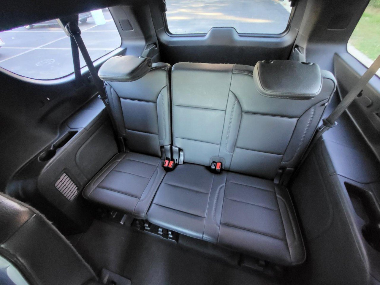 Used 2022 GMC Yukon XL Denali AWD/4WD image 15