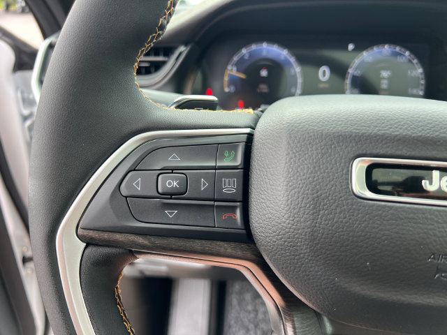 New 2026 Jeep Grand Cherokee Limited AWD/4WD image 16
