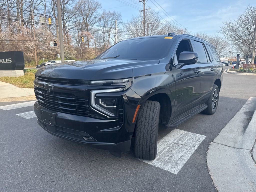 Used 2025 Chevrolet Tahoe RST image 3