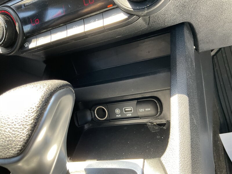 Used 2019 Kia Forte LXS FWD image 21