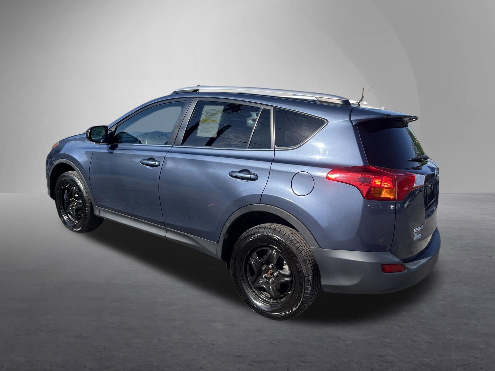 Used 2014 Toyota RAV4 LE AWD/4WD image 6