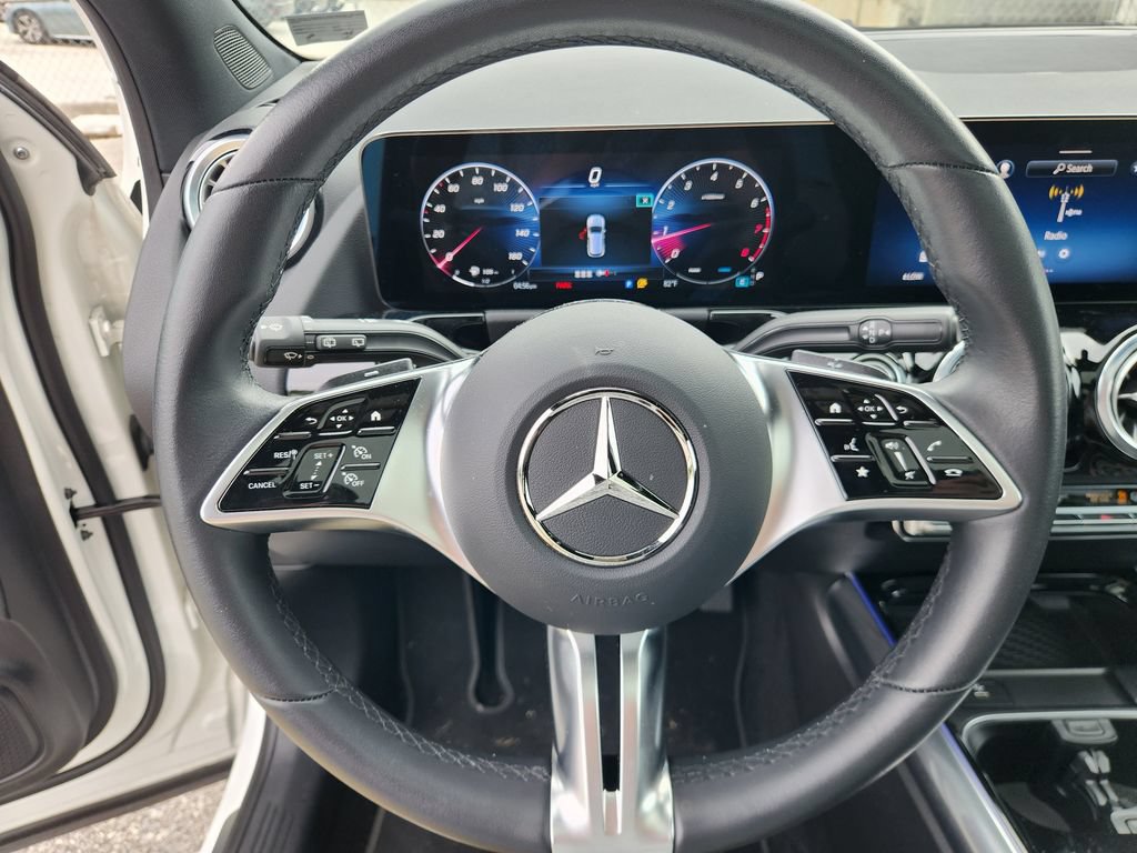 Used 2025 Mercedes-Benz GLA 250 4MATIC image 19