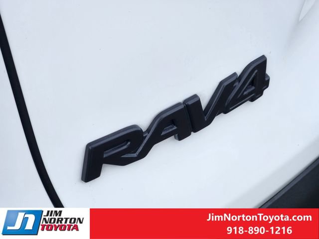 Used 2025 Toyota RAV4 XLE w/ Convenience Package FWD image 13