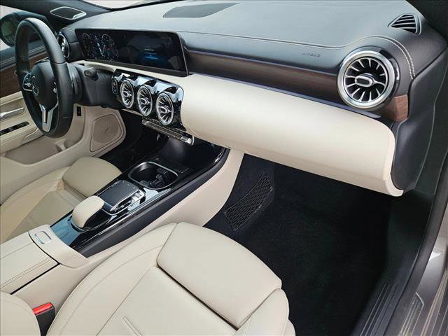 Used 2020 Mercedes-Benz CLA 250 4MATIC image 20