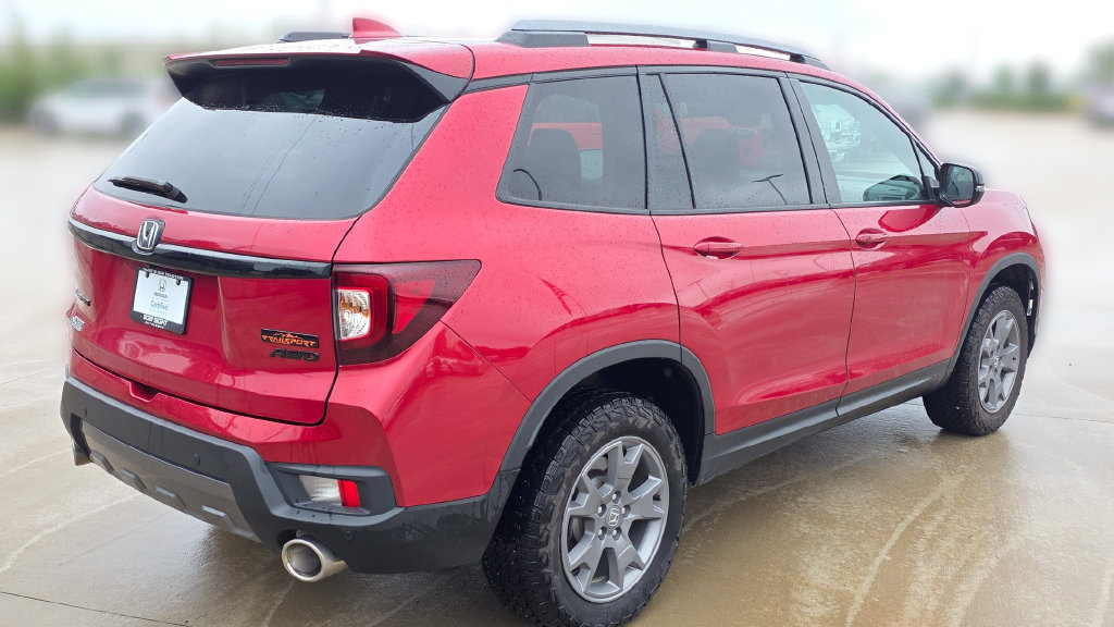 Used 2025 Honda Passport TrailSport image 5
