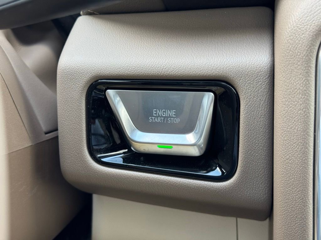 New 2025 GMC Yukon XL Denali w/ Denali Reserve Package image 31