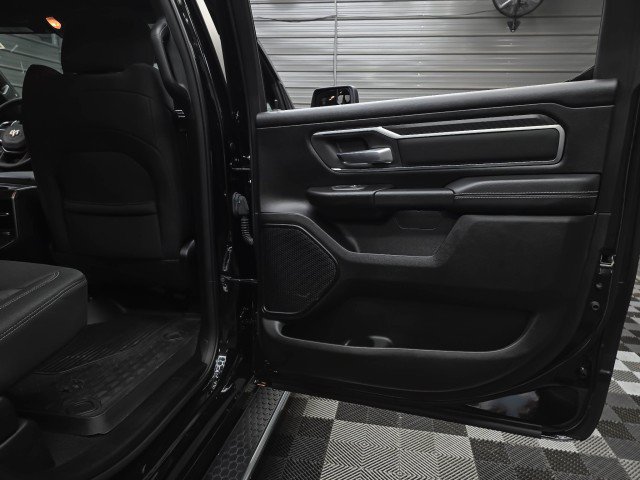 Used 2025 RAM 1500 Big Horn AWD/4WD image 36