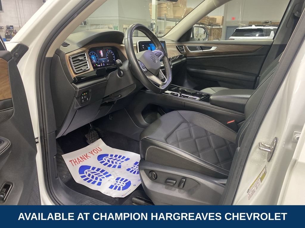 Used 2024 Volkswagen Atlas SE AWD/4WD image 13