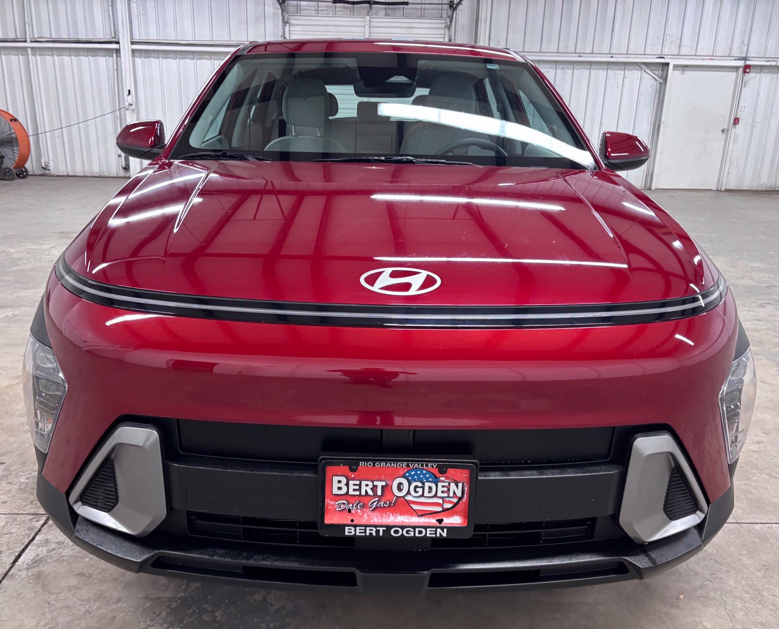 Certified 2025 Hyundai Kona SE FWD image 2