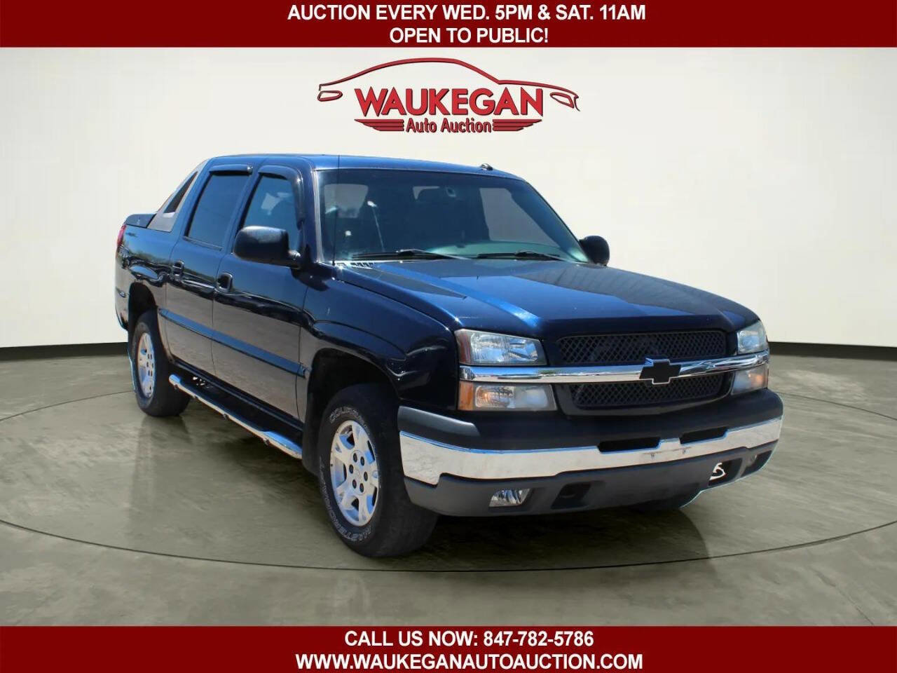 Used 2004 Chevrolet Avalanche Z71 w/ Preferred Equipment Group AWD/4WD image 3