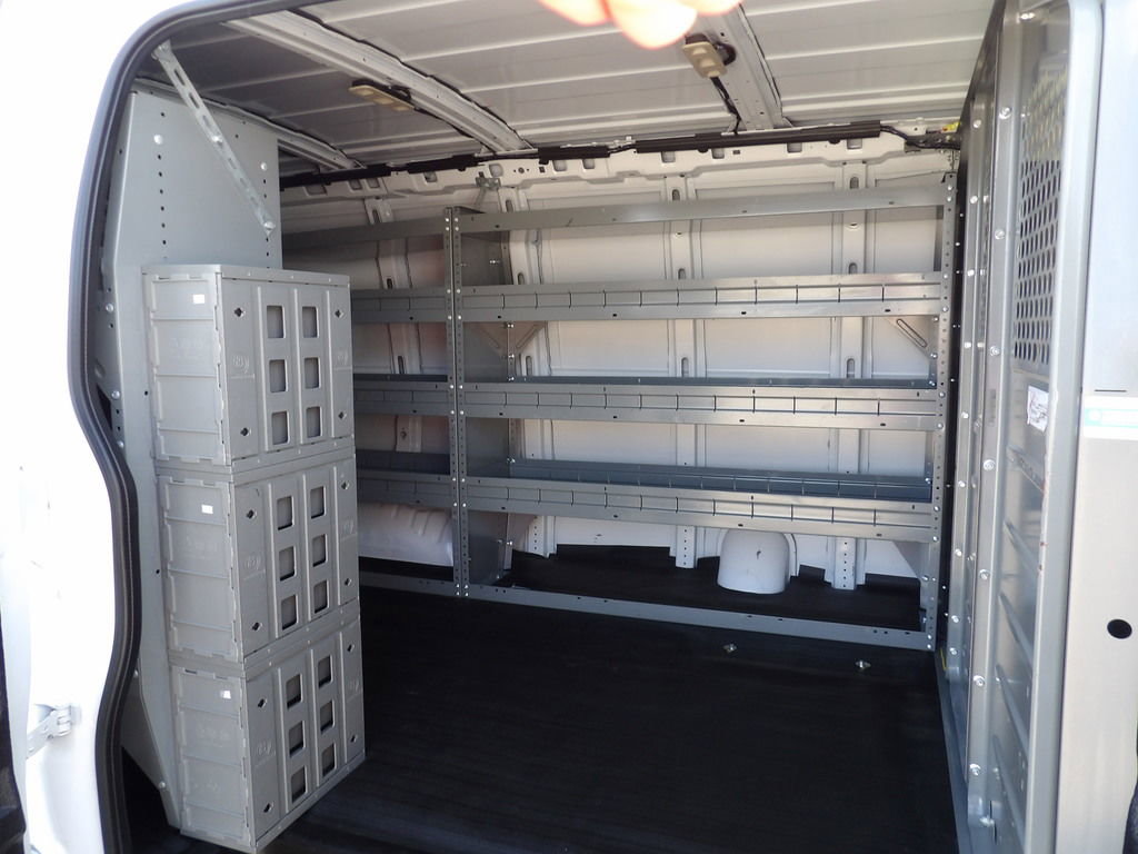 Used 2021 Chevrolet Express 3500 w/ Driver Convenience Package image 31