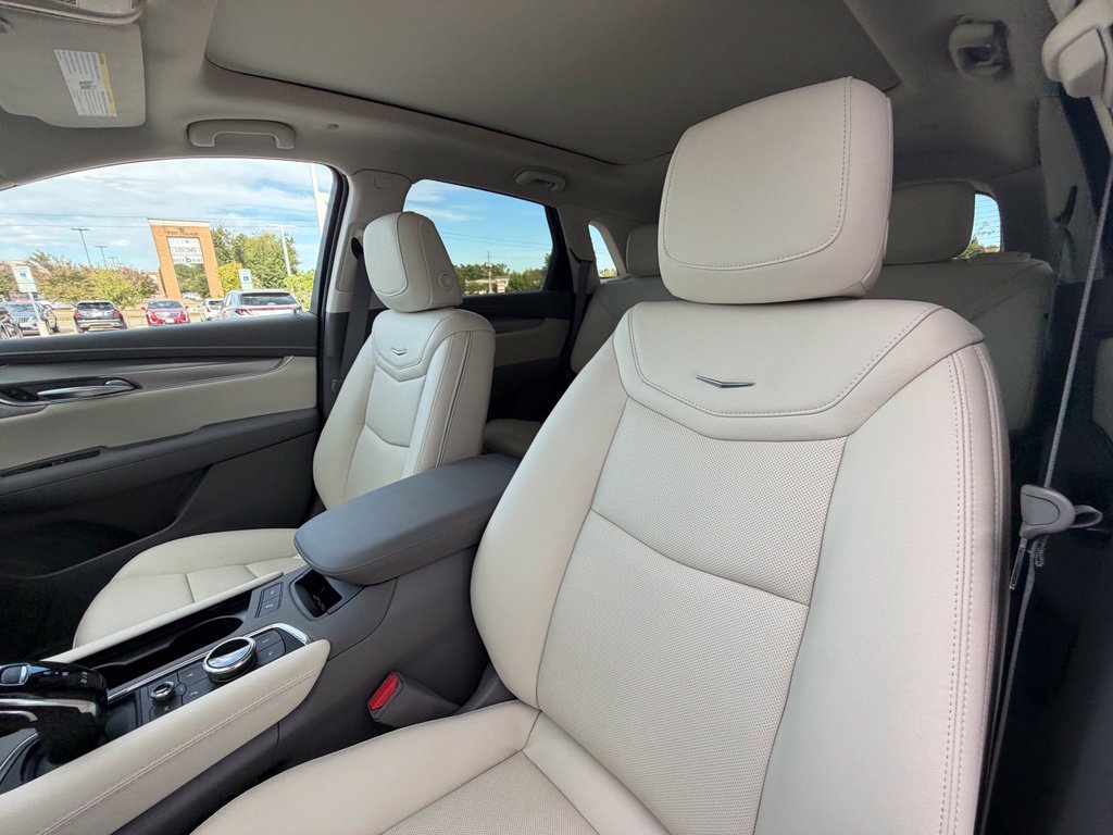New 2026 Cadillac XT5 Premium Luxury w/ LPO, Floor Liner Package FWD image 14