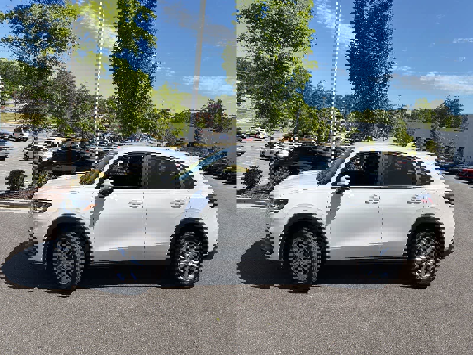 Used 2023 Honda HR-V LX image 6