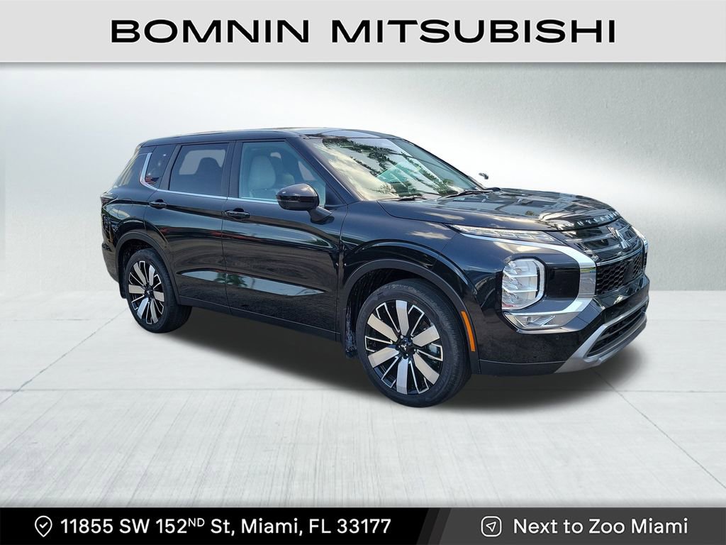 New 2025 Mitsubishi Outlander SE image 1