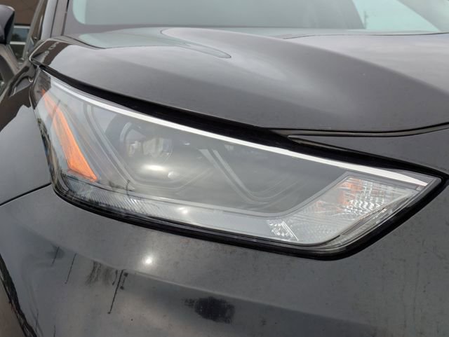 Used 2023 Toyota Highlander LE image 10