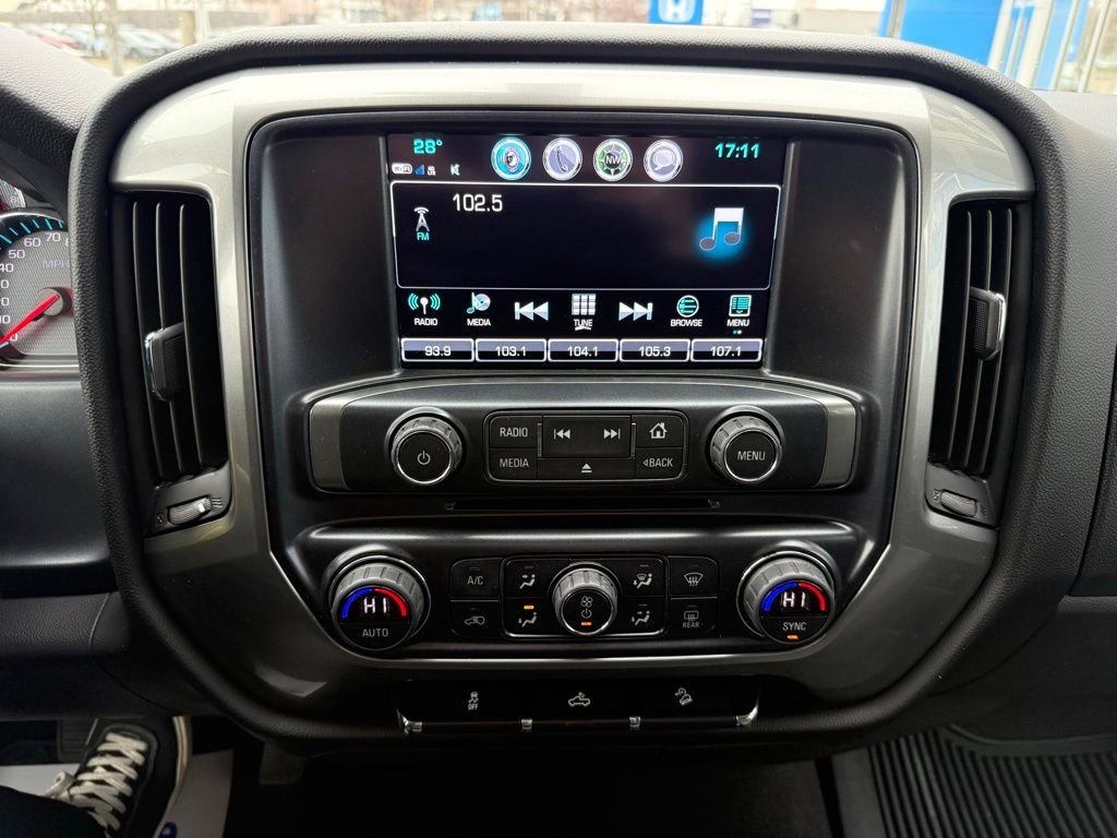 Used 2018 Chevrolet Silverado 1500 LT w/ LPO, Black Pack image 23