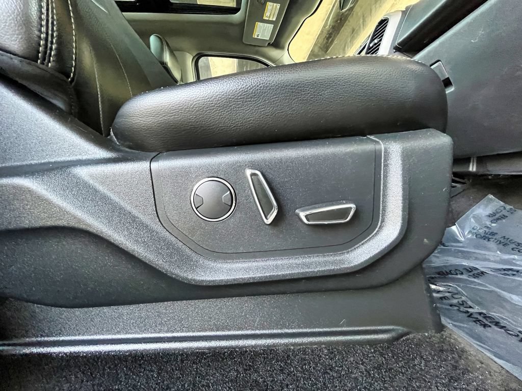 Used 2018 Ford F150 Lariat w/ Equipment Group 502A Luxury AWD/4WD image 51