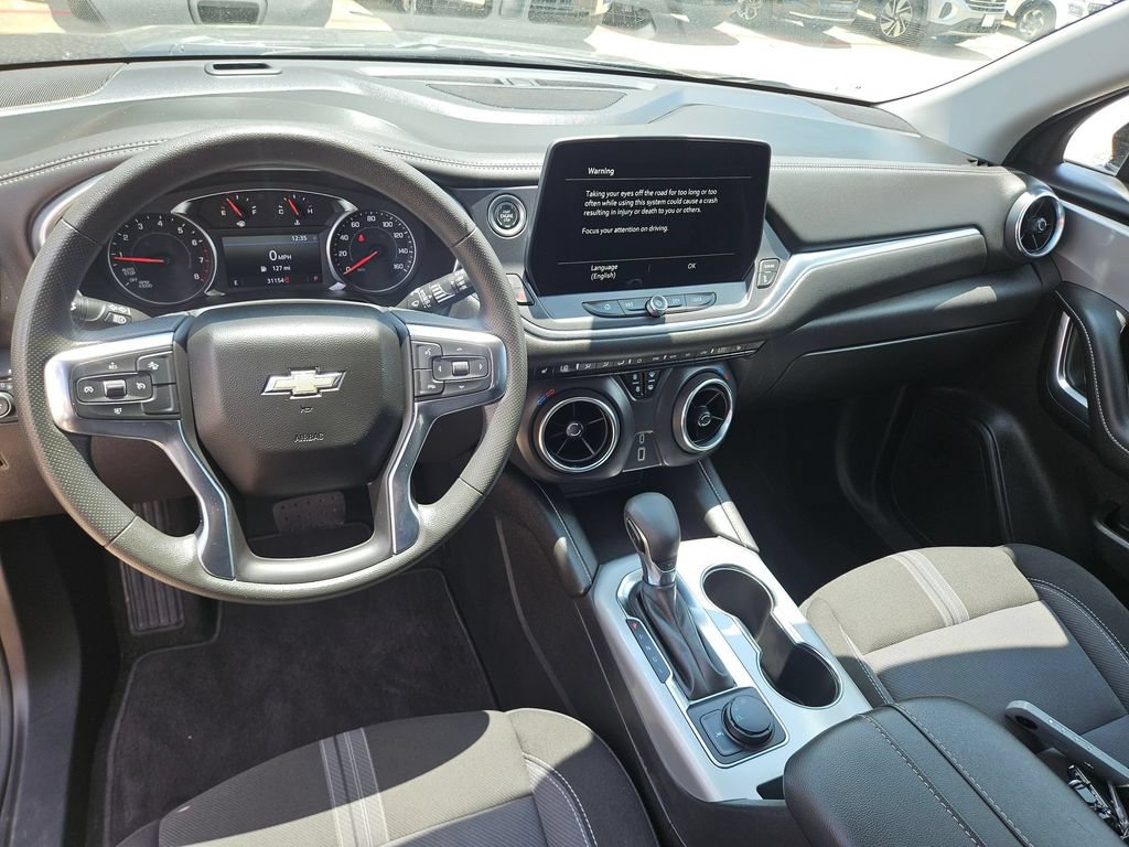 Used 2025 Chevrolet Blazer LT FWD image 16