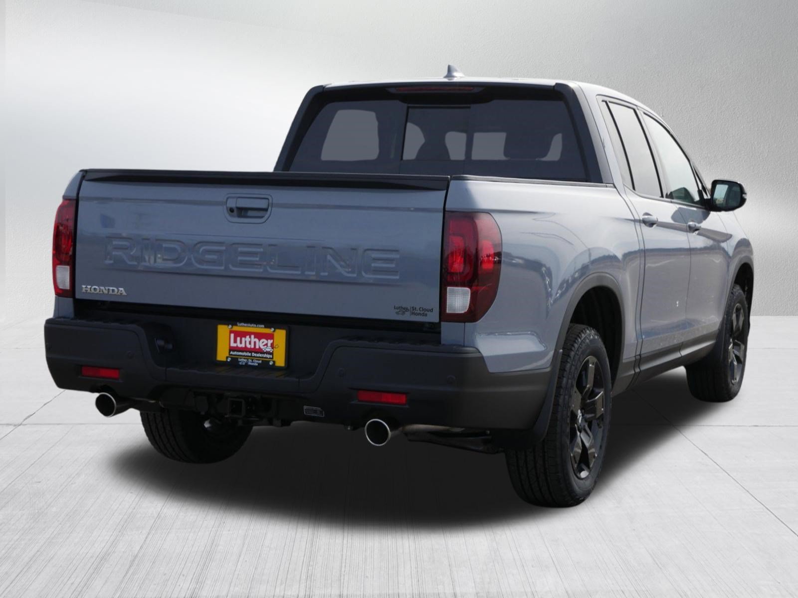 New 2026 Honda Ridgeline Black Edition image 2