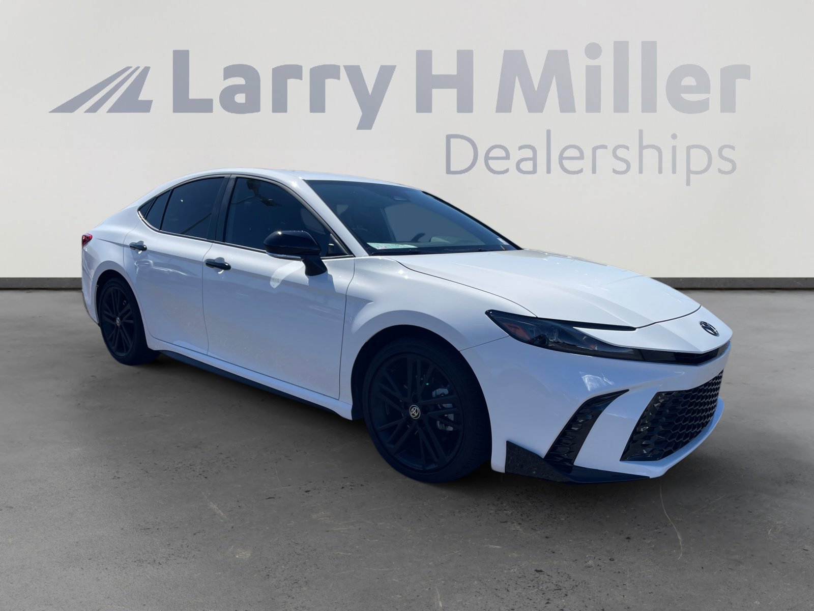 Certified 2026 Toyota Camry Hybrid w/ Multimedia Upgrade Package FWD image 7