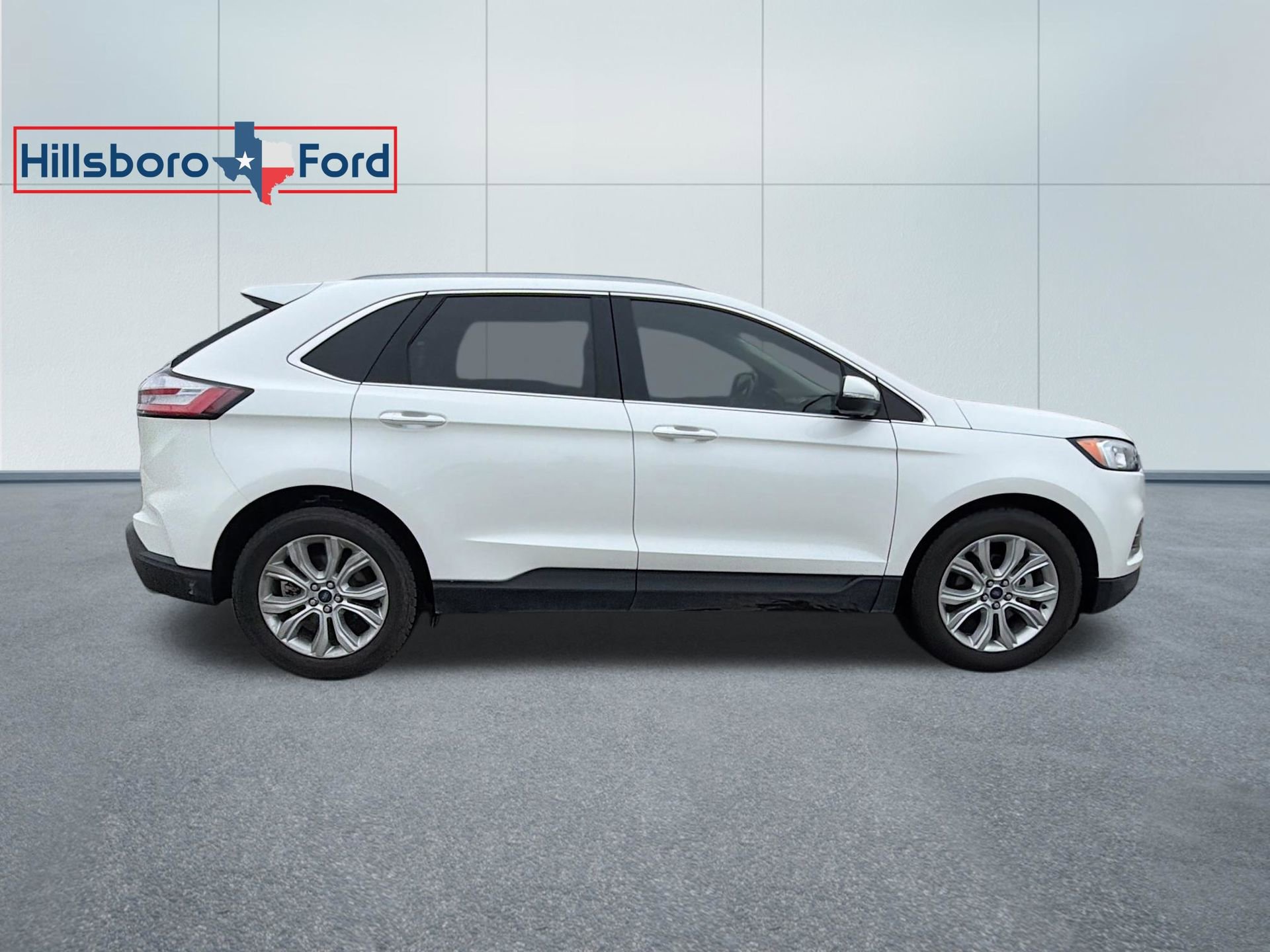 Used 2020 Ford Edge Titanium FWD image 5