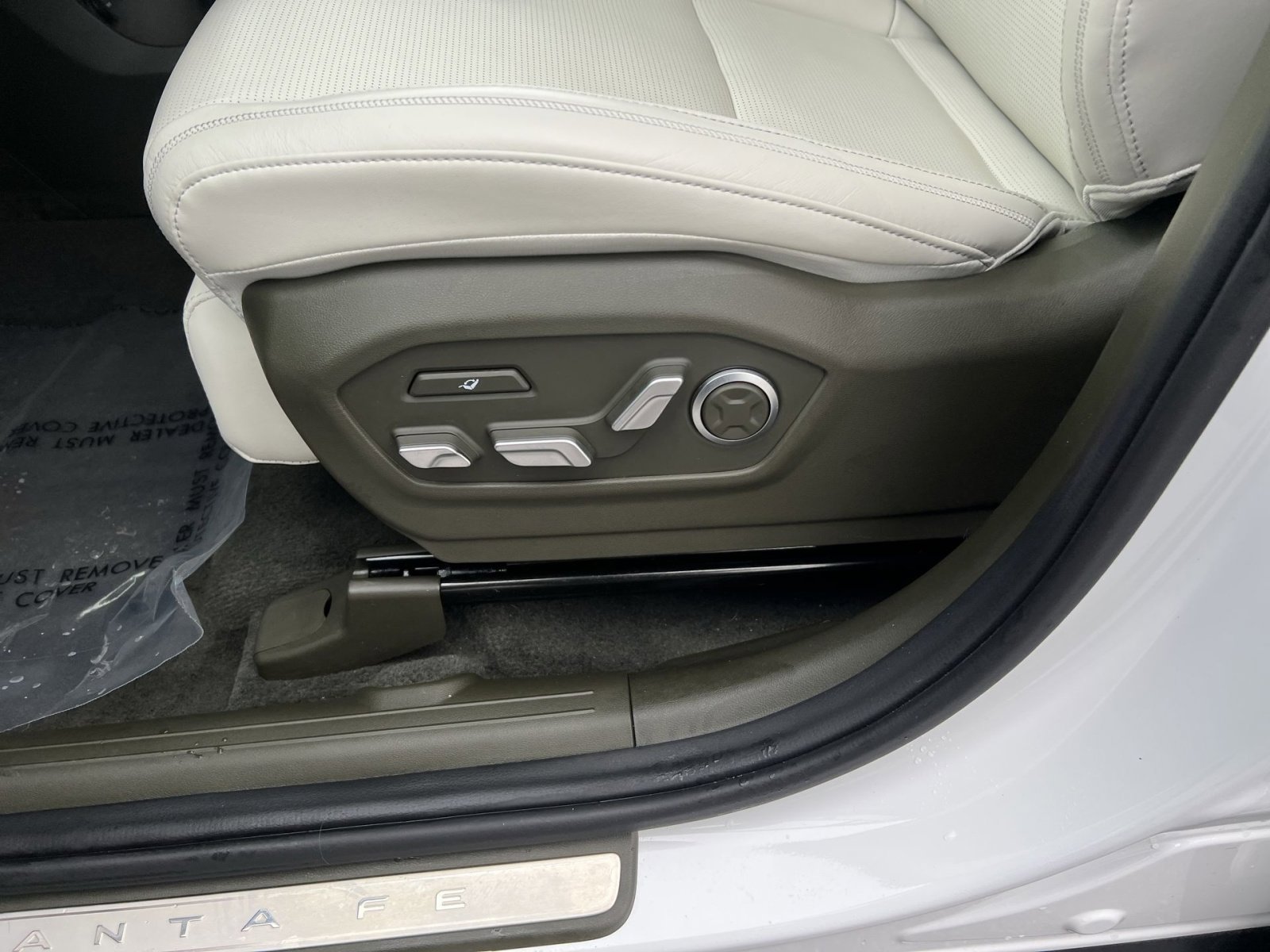 Used 2025 Hyundai Santa Fe Calligraphy image 14