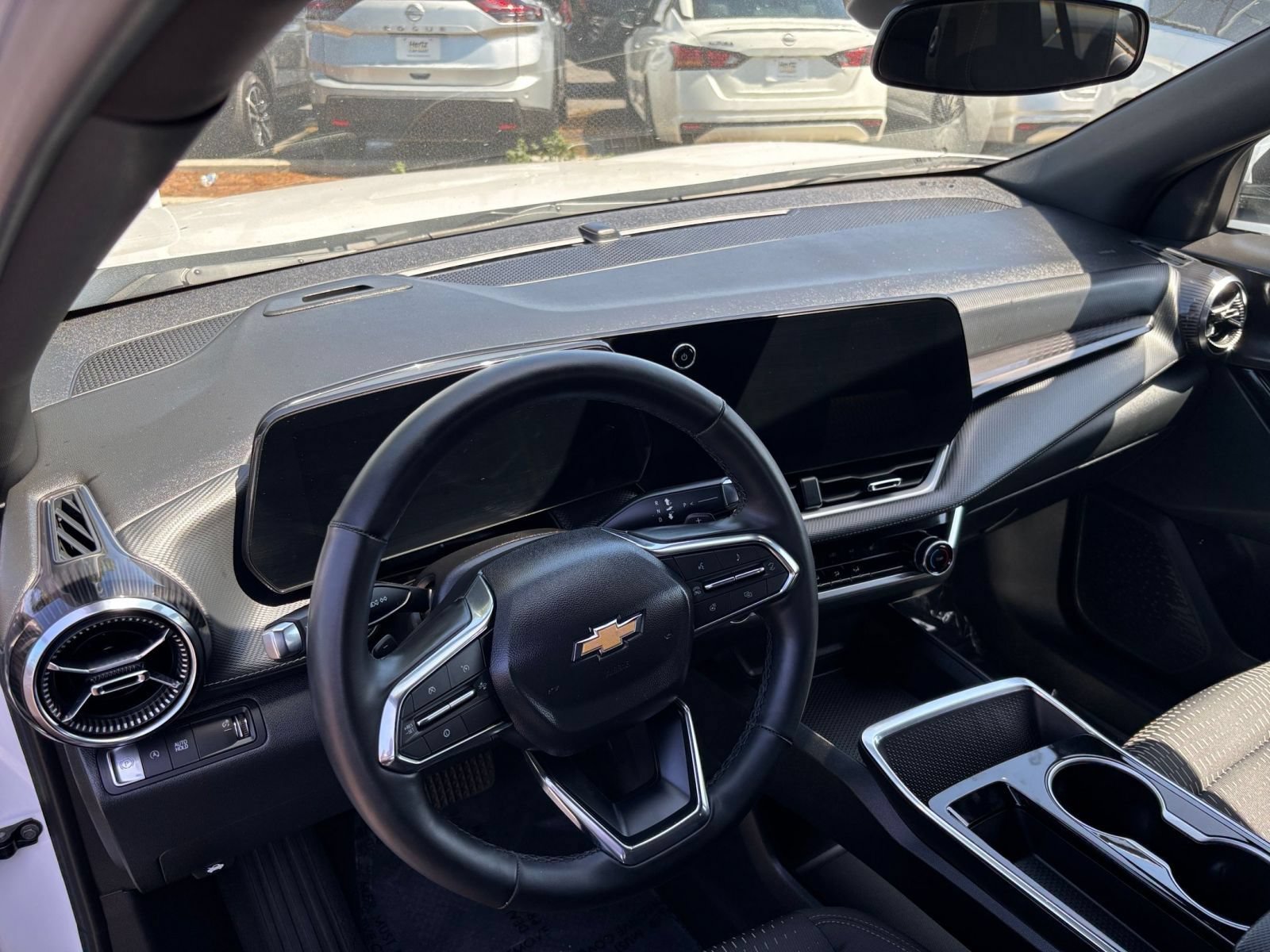 Used 2025 Chevrolet Equinox LT FWD image 33