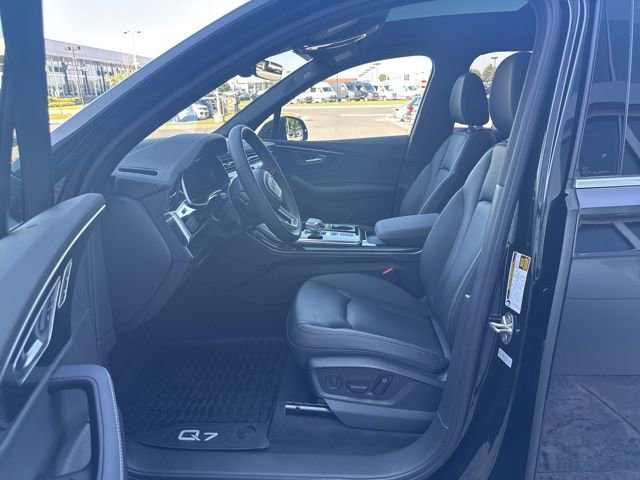 Certified 2025 Audi Q7 3.0T Premium Plus image 34