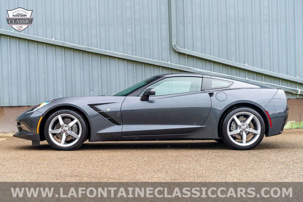 Used 2014 Chevrolet Corvette Base w/ Battery Protection Package image 17