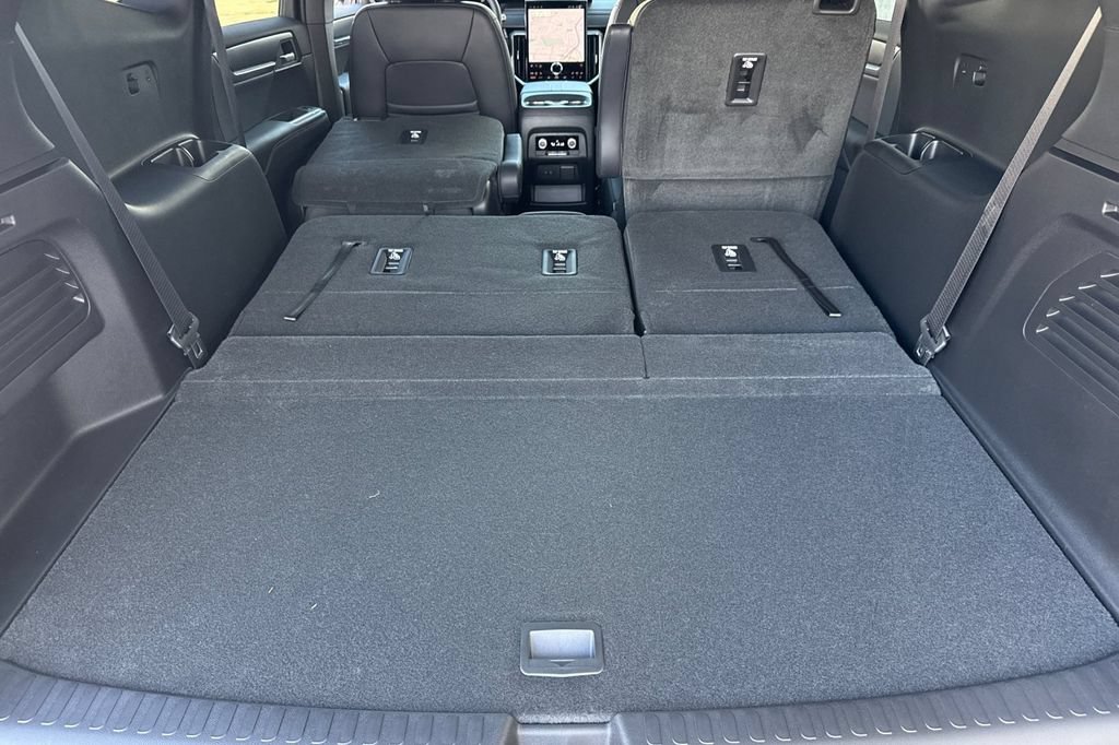 New 2027 GMC Acadia Elevation w/ Black Edition AWD/4WD image 17