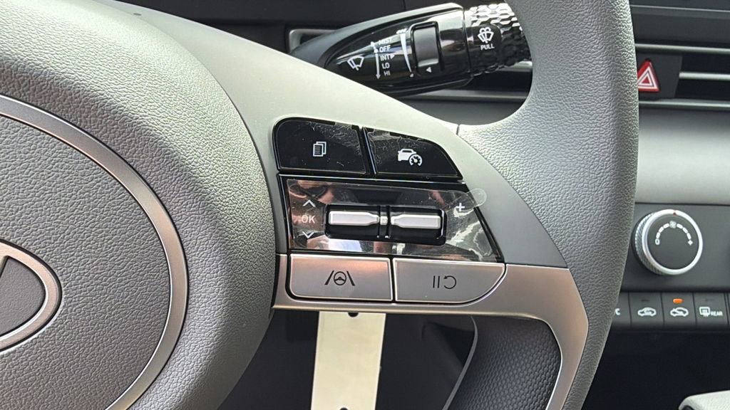 New 2026 Hyundai Elantra SE image 29