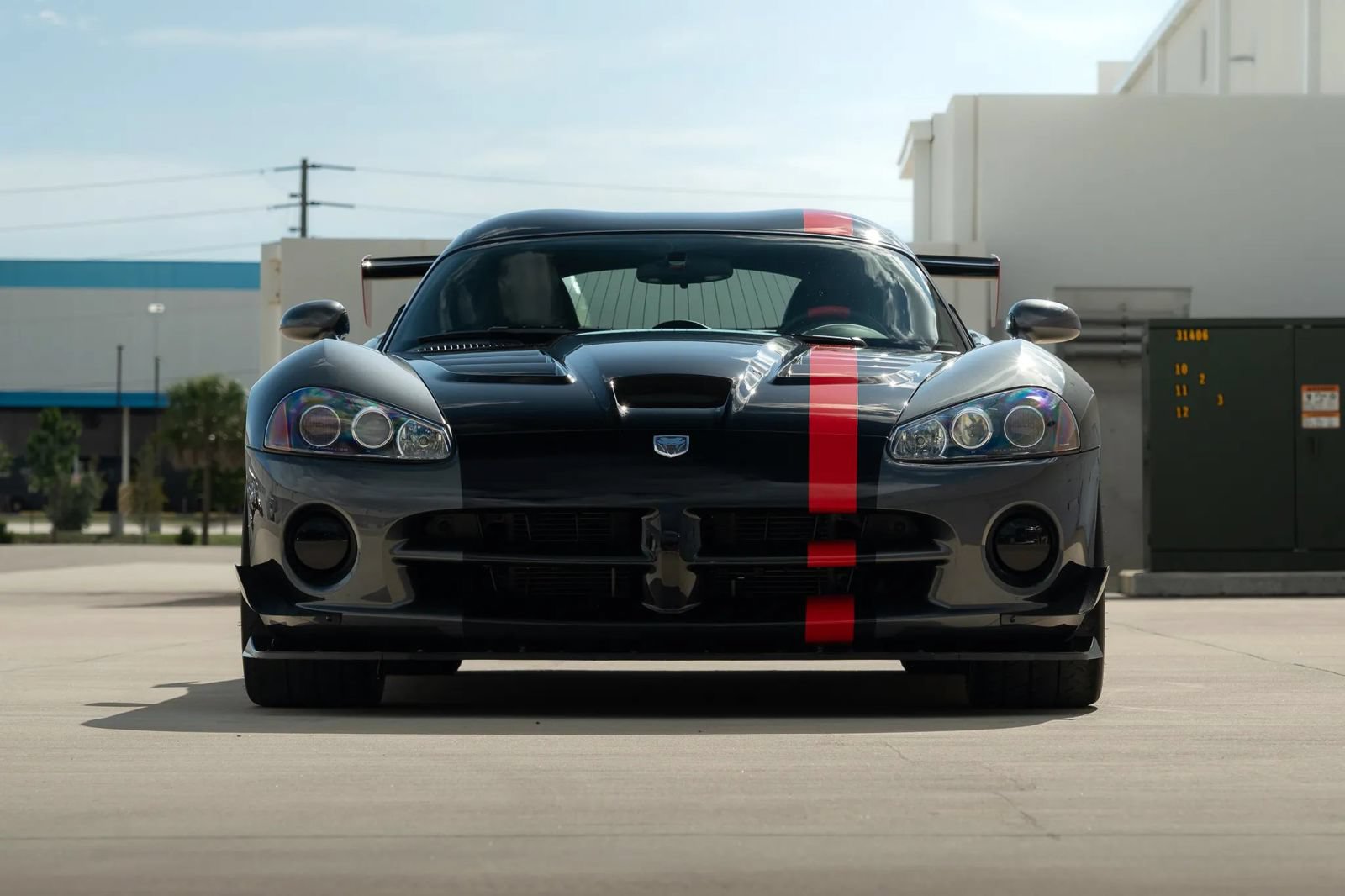 Used 2009 Dodge Viper ACR RWD image 12
